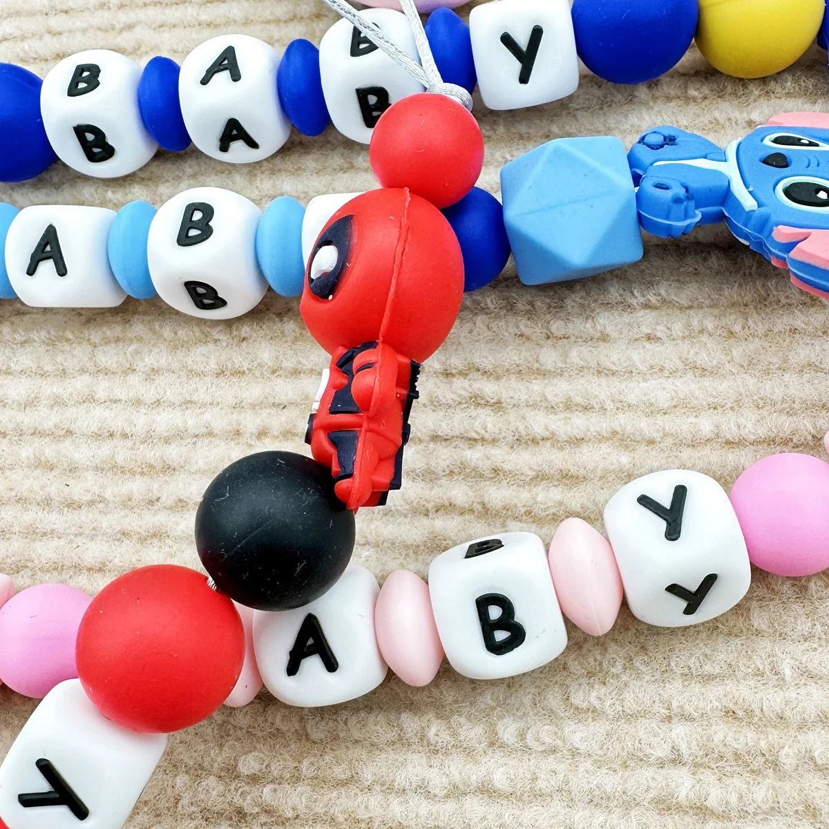Customized Personalized Name English Letters Baby Silicone Pacifier Clips Chains Holder Teether Pendants Teething Baby Gifts
